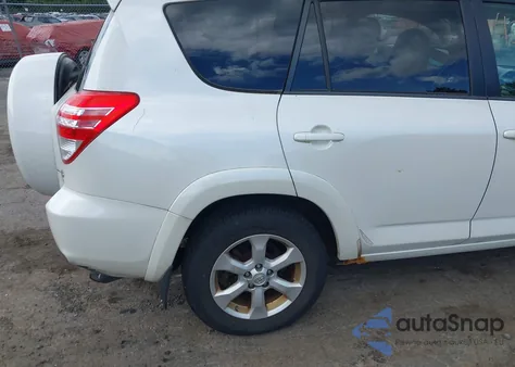 2009 Toyota Rav4 Limited from USA, damaged, VIN JTMBF31V795012682
